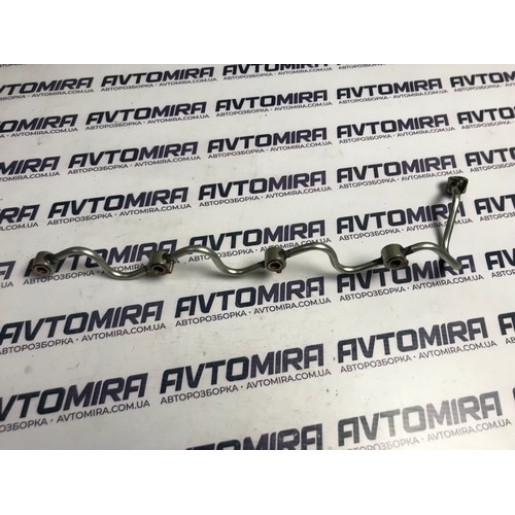 Трубка обратки палива Toyota Avensis T25 2.2 D-4D 2003-2008 237610R011